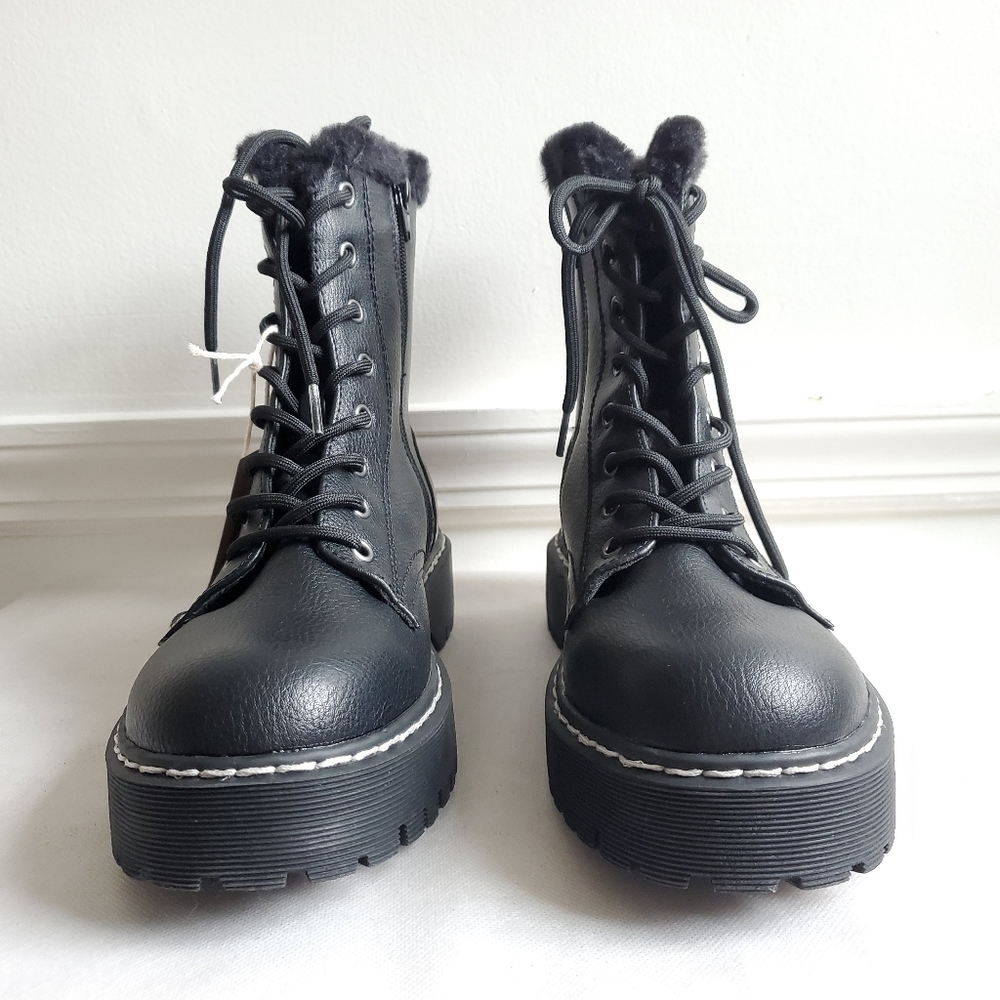 NWT Sincerely Jules Happening Faux Fur Lined Combats Boots In Black Size 8.5 - Picture 4 of 10